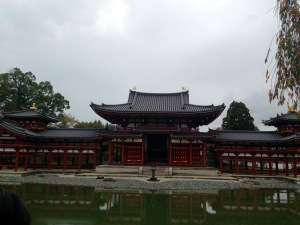 平等院鳳凰堂（普賢寺伊東邸から車で30分）
